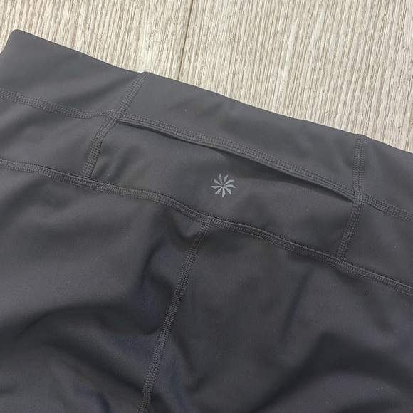 Athleta Mesh Capri Sonar Black Leggings size Small - Picture 9 of 14